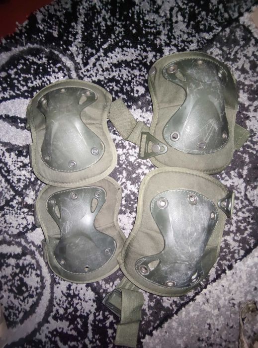 Наколінники та налокітніки