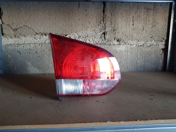 Lewa tylna lampa w Klapę Golf 6