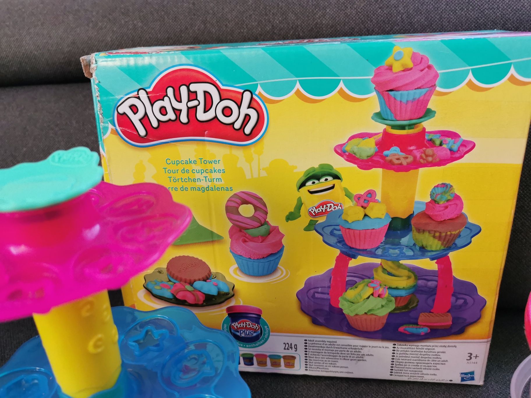 Dwa zestawy Play Doh cukiernia + lunch, ciastolina