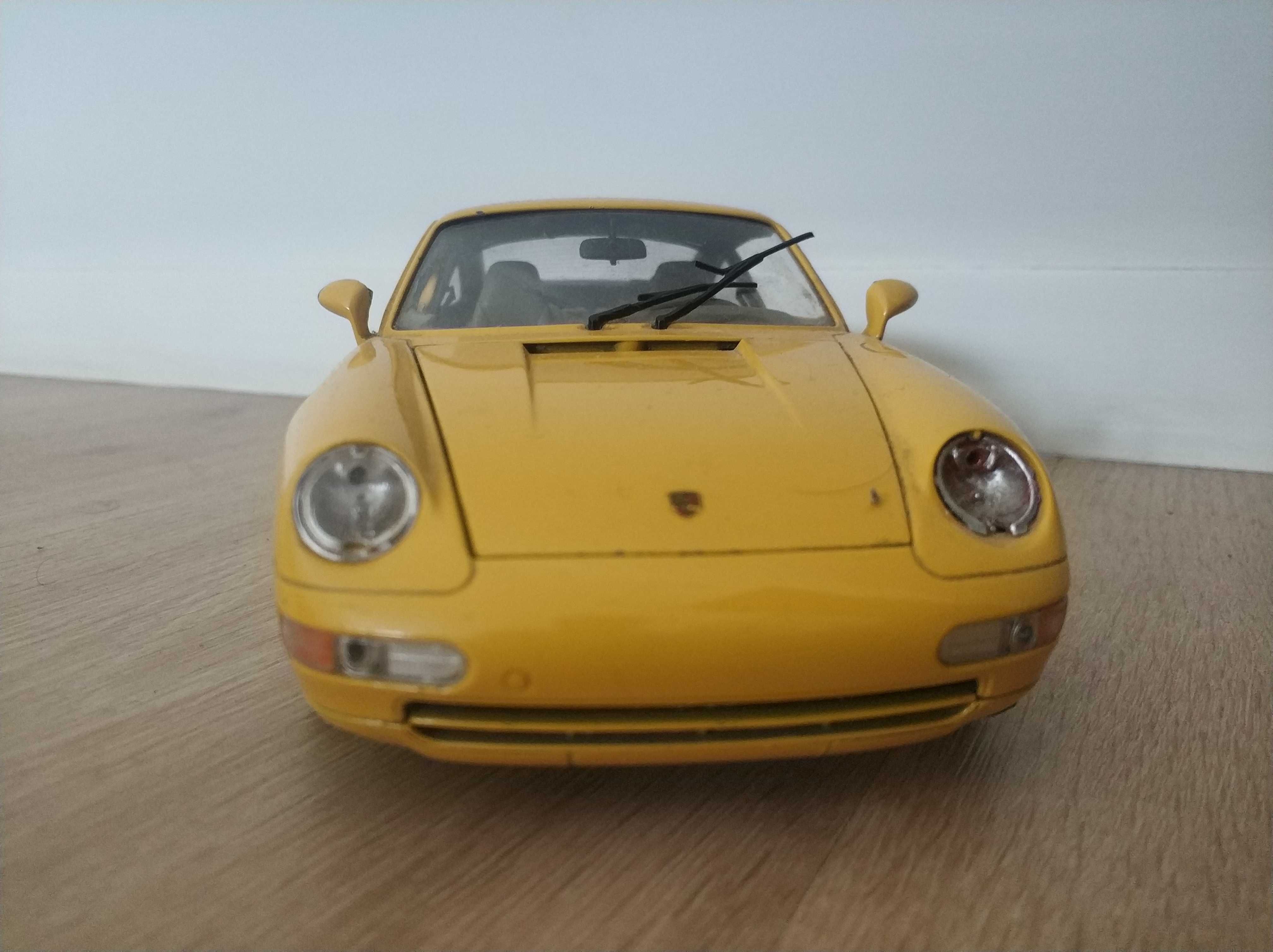 Porsche 911 Carrera - Burago 1/18