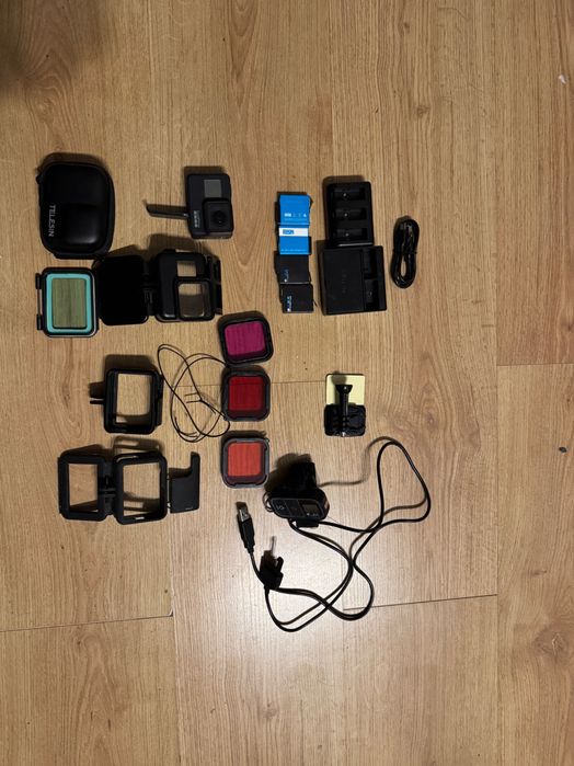 GoPro 7 Black, pilot, 4 baterie, obudowa do nurkowania