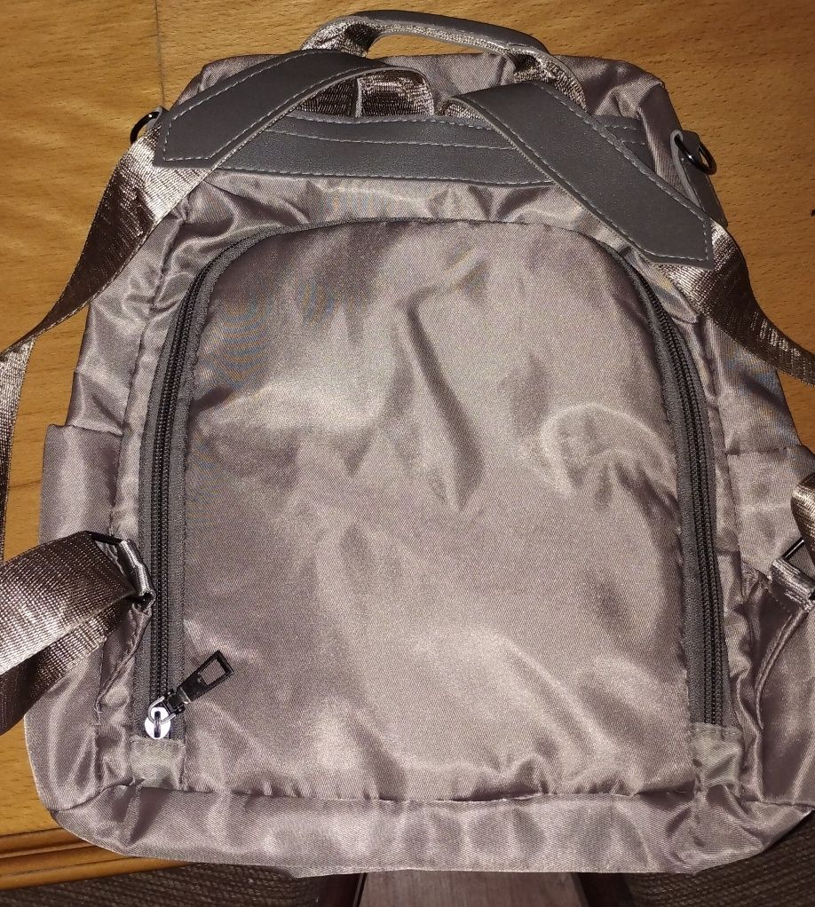 Plecak/ torba sportowa beżowa