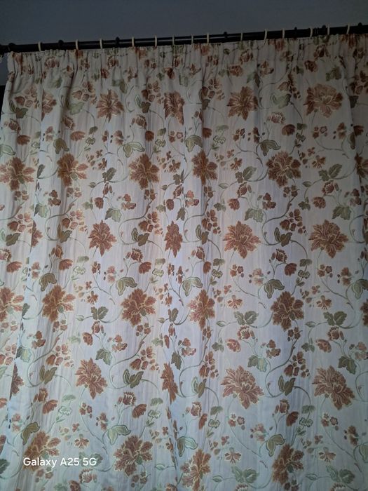 Штори  2шт .207×230.