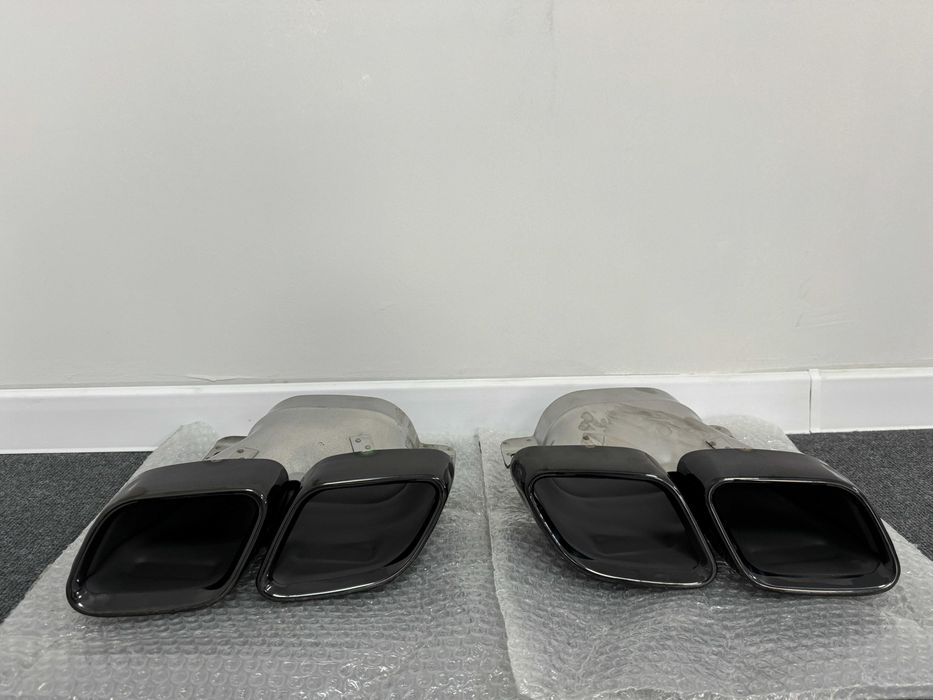 Насадки на глушник Mercedes-Benz C-Class W206 (2021) вихлопні труби