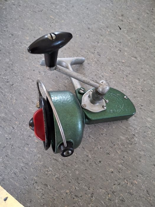 Stare kołowrotki wędkarskie