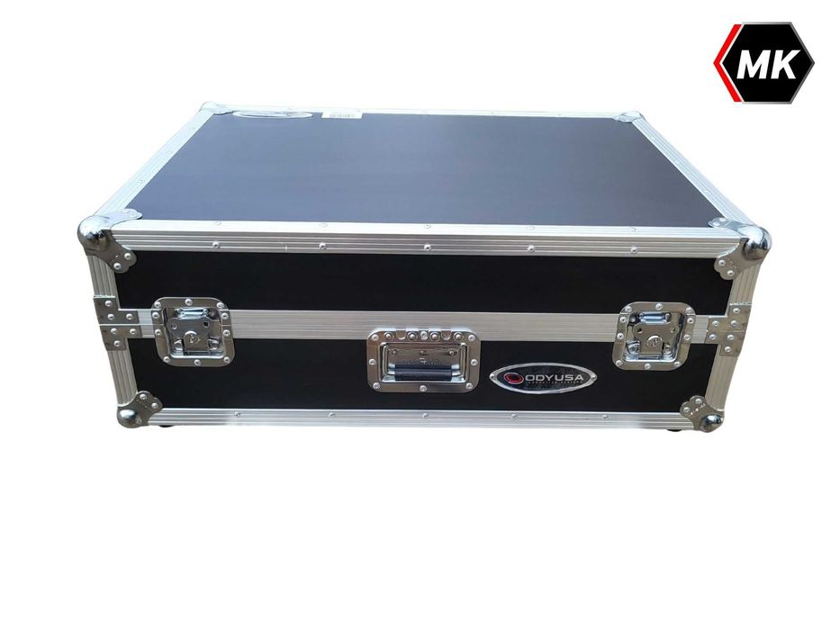Denon Prime 4/4+ Flight Case z półką na laptopa oraz   RACK 2U