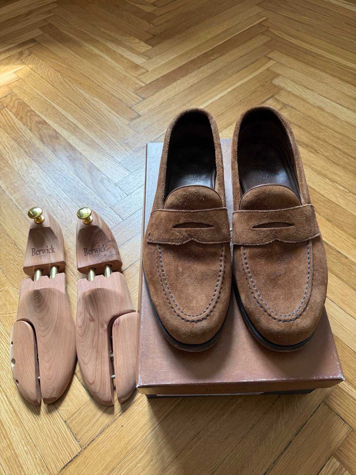 Loafersy marki Berwick 1707 r. r.7 wraz z prawidłami