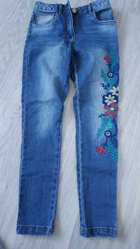 Spodnie jeans haft George r.128-134