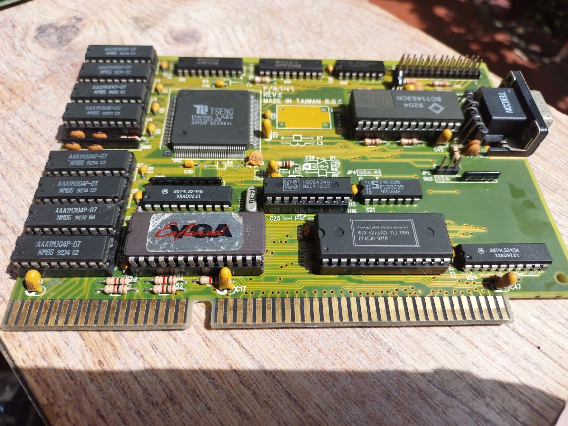 Karta VGA retro ISA Tseng Vertex M1