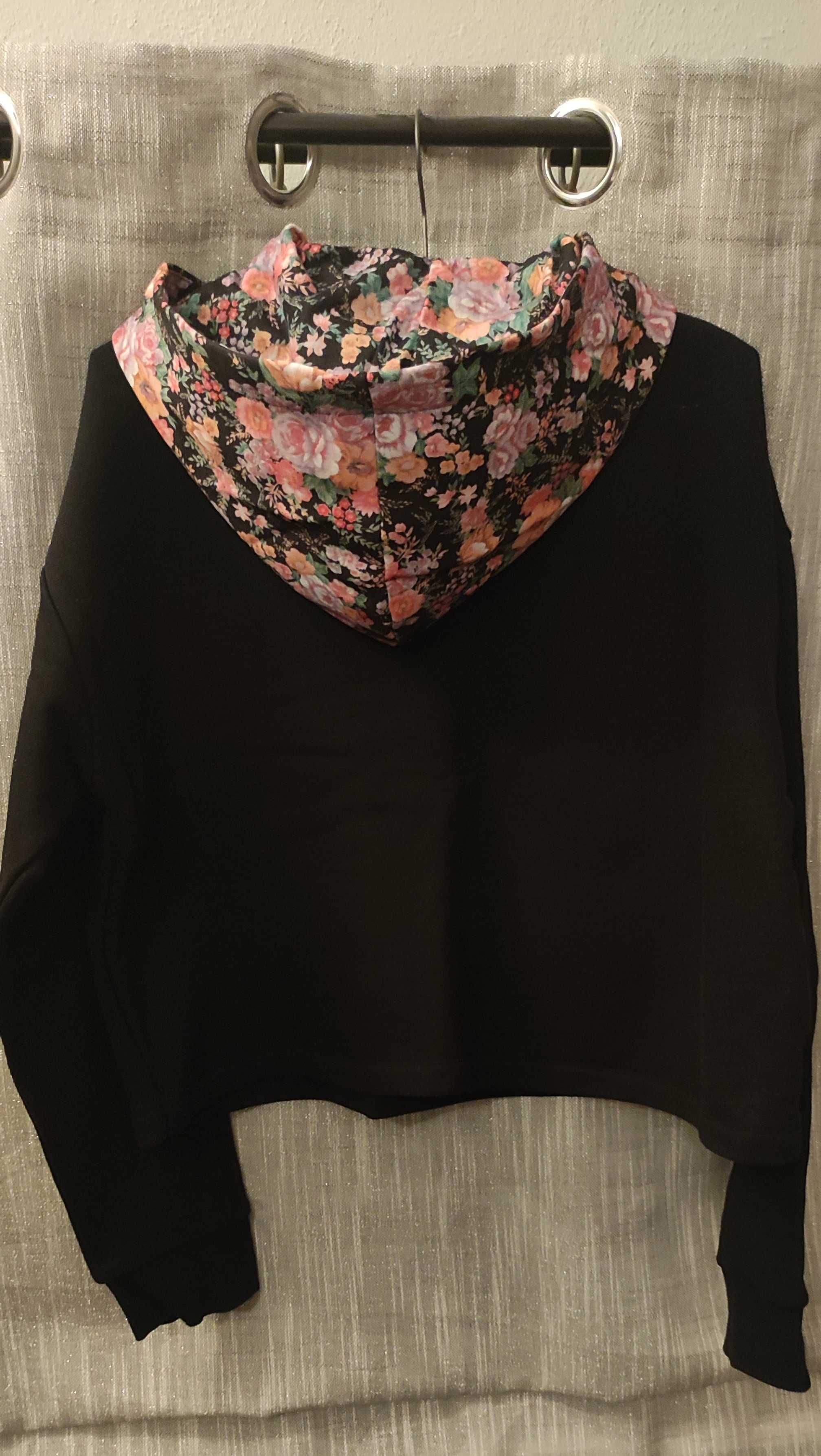 Bluza Zara czarna kwiaty rozmiar M