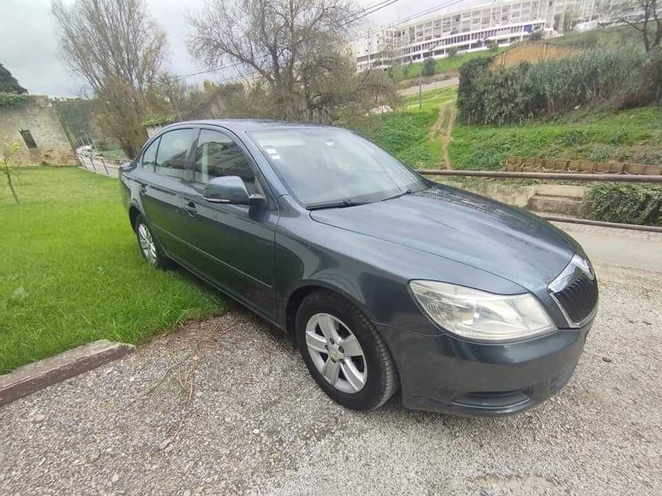 Skoda Octavia 1.6TDi - Gasóleo em excelente estado