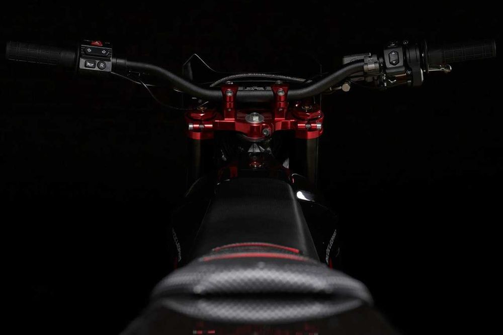 Электромотоцикл • Электрический мотоцикл Arctic Leopard EXE 880 ендуро