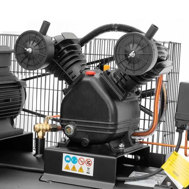 Компресор 100л, 3 кВт, 380 В, 10 aтм, 500 л/хвил. INTERTOOL PT-0013.