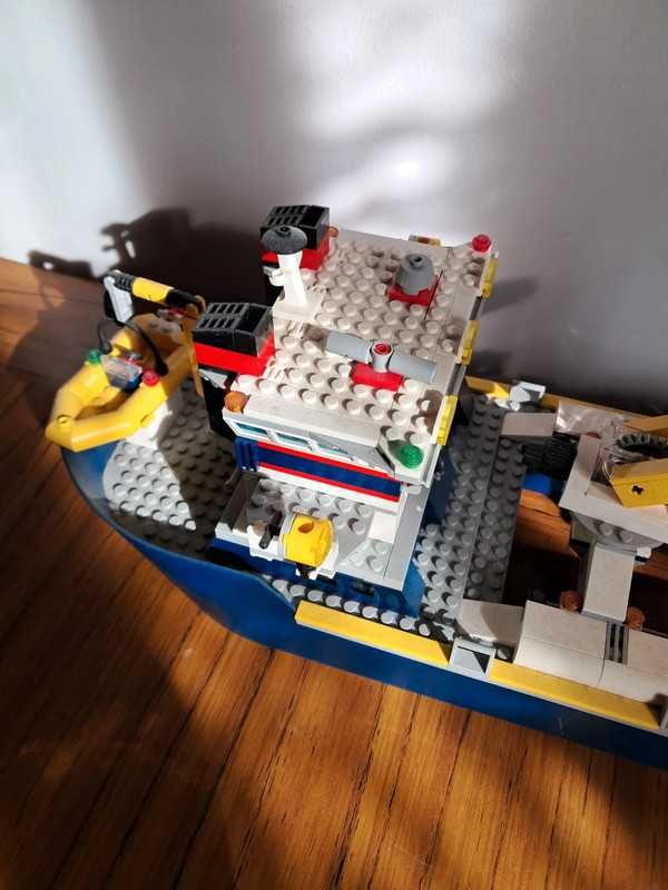 Lego statek badaczy oceanu 60266