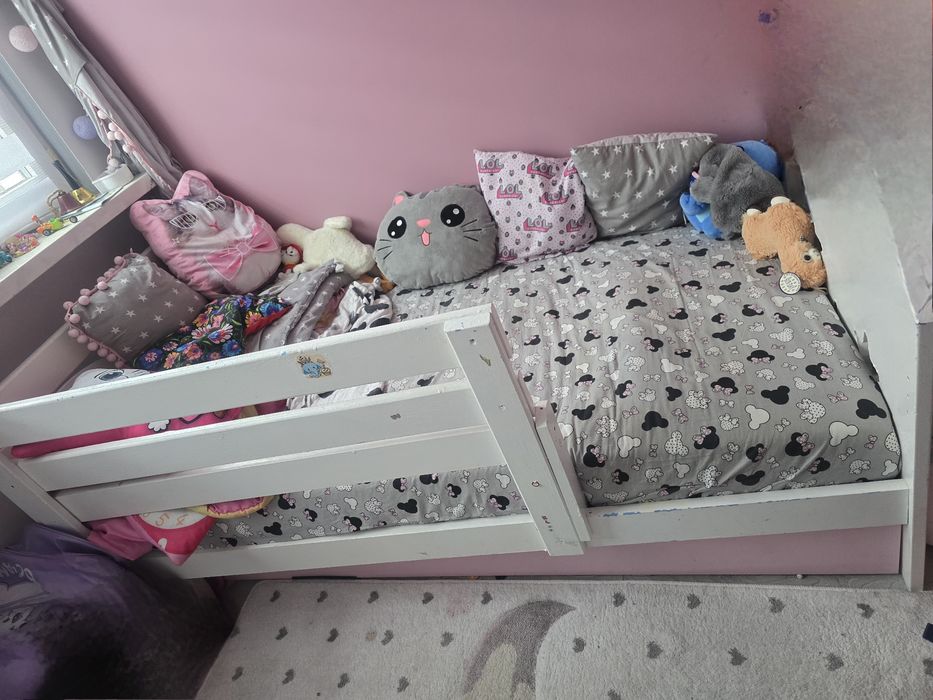 Oddam dzisiaj drewniane łóżeczko