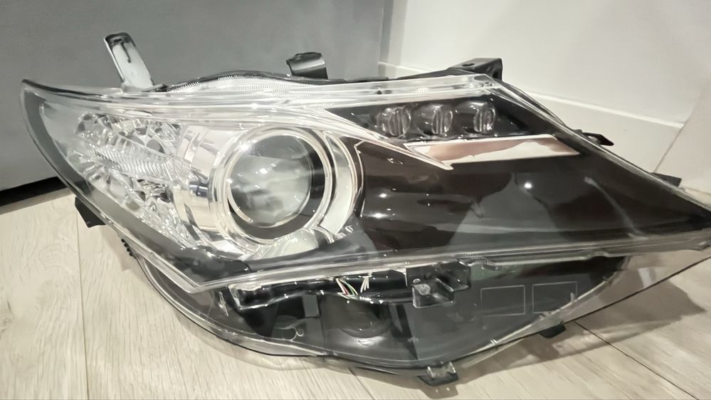 Ópticas Toyota Auris E-18 ano 2015
