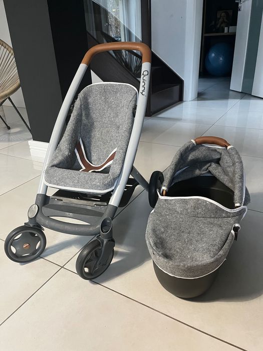 Wózek dla lalki plus raczkująca lalka