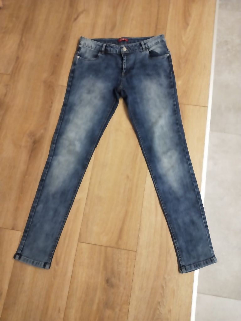 Jeansy granatowe jeansy czarne jeansy niebieskie jeansy L 40 spudnica