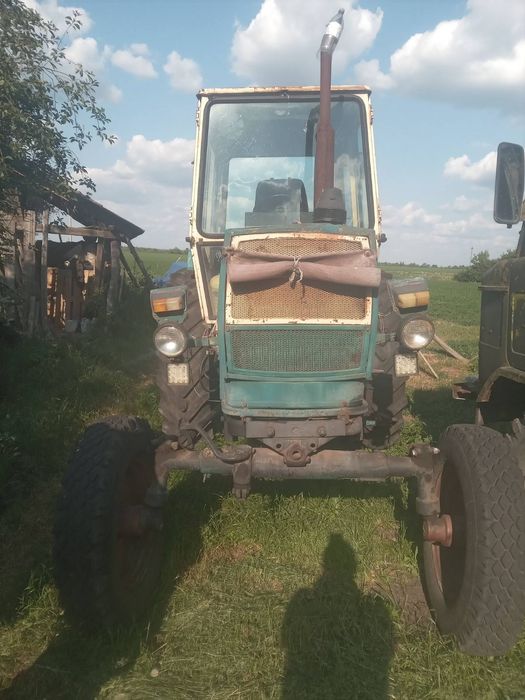 Продам трактор юмз 6 акл
