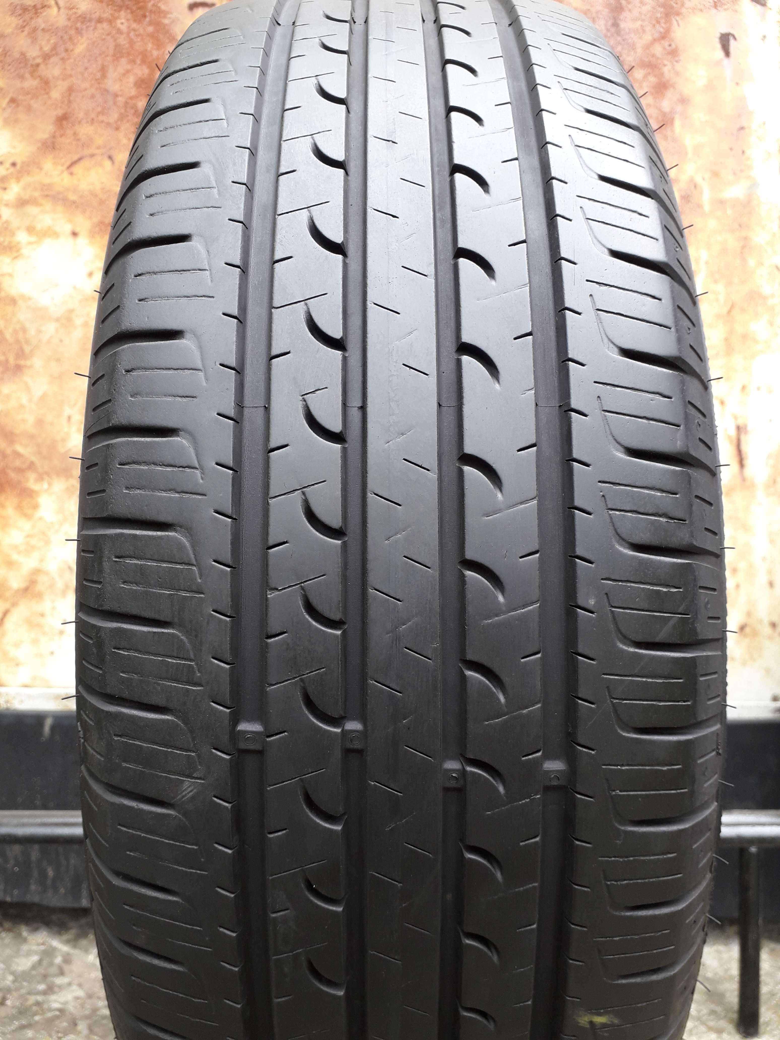 Розпаровка одиночка 215/60 /50  R17 Good Year Efficient Grip