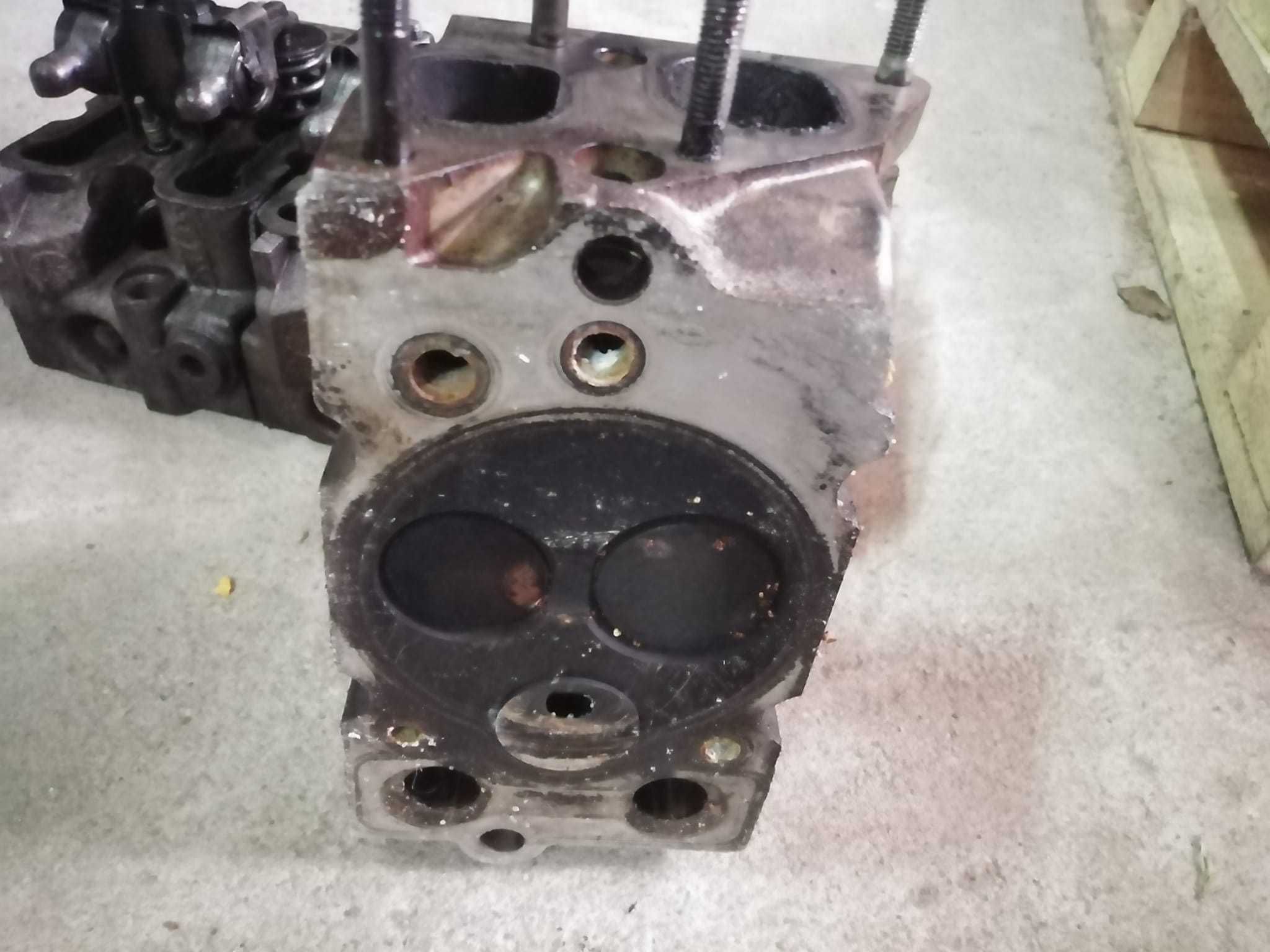 4 Cabeças do Motor Chrysler Voyager 2.5 de 1999 4X3 Válvulas