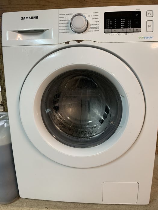 Maquina de lavar roupa