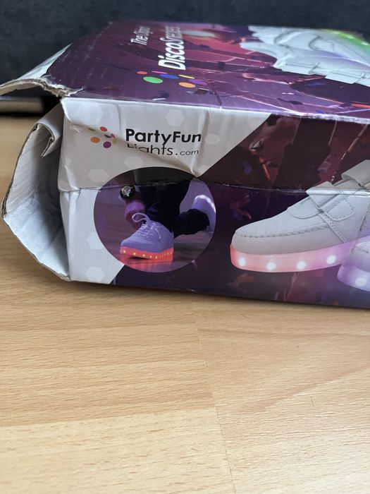 Nowe buty dziecięce świecące 31/32