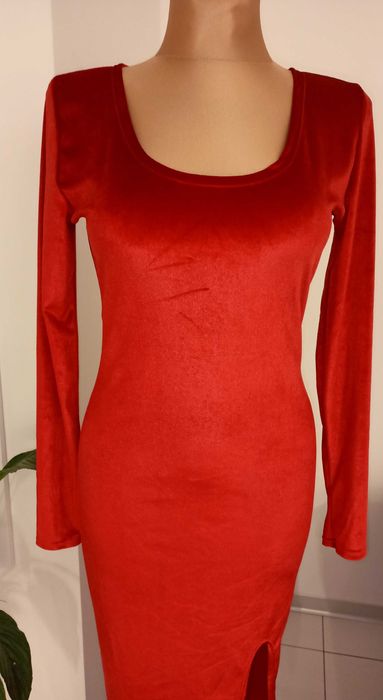 Sukienka wieczorowa z aksamitu klasyczna czerwień r. L
