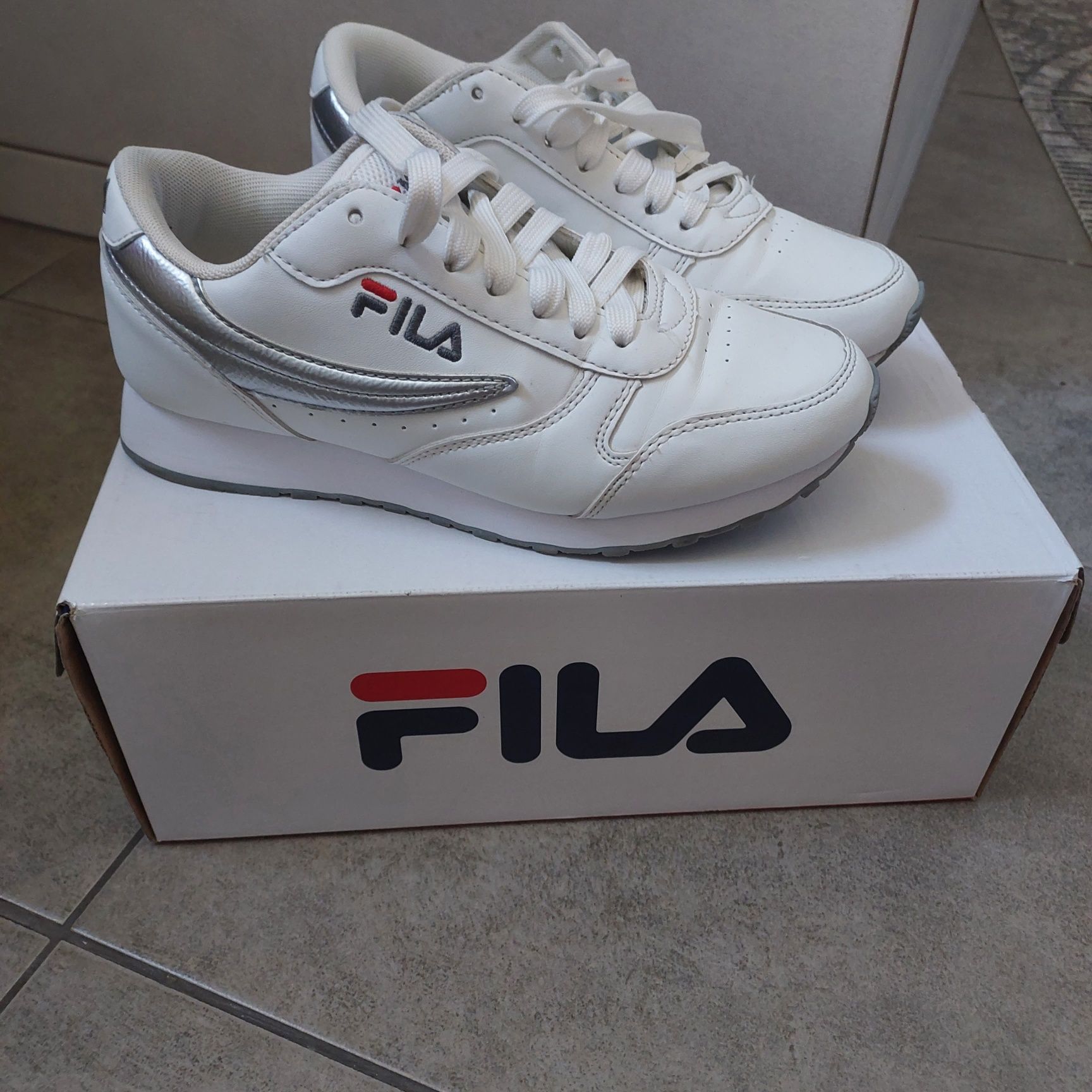 Buty fila orbit f low wmn