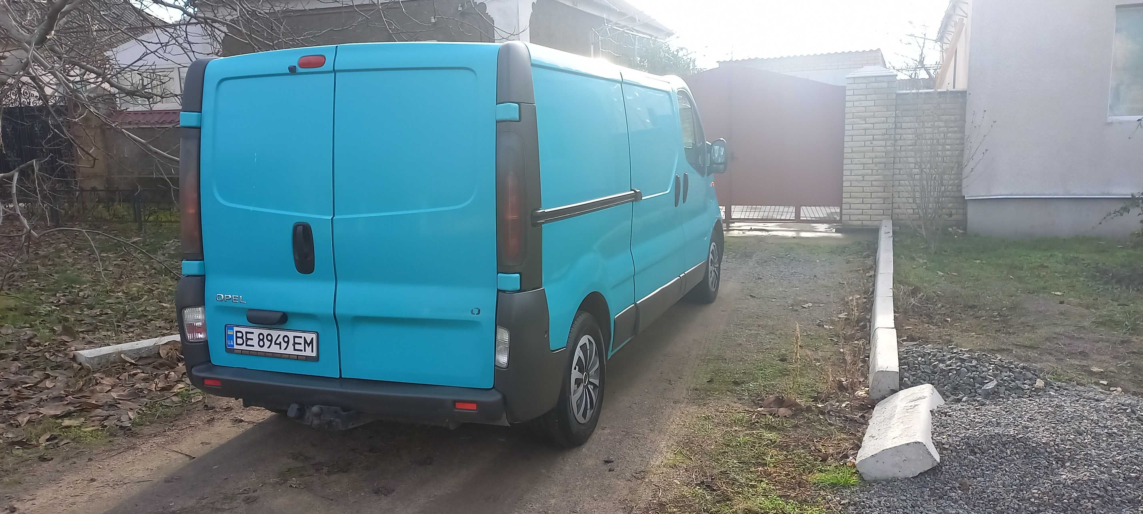 Продам OPEL VIVARO 1,9