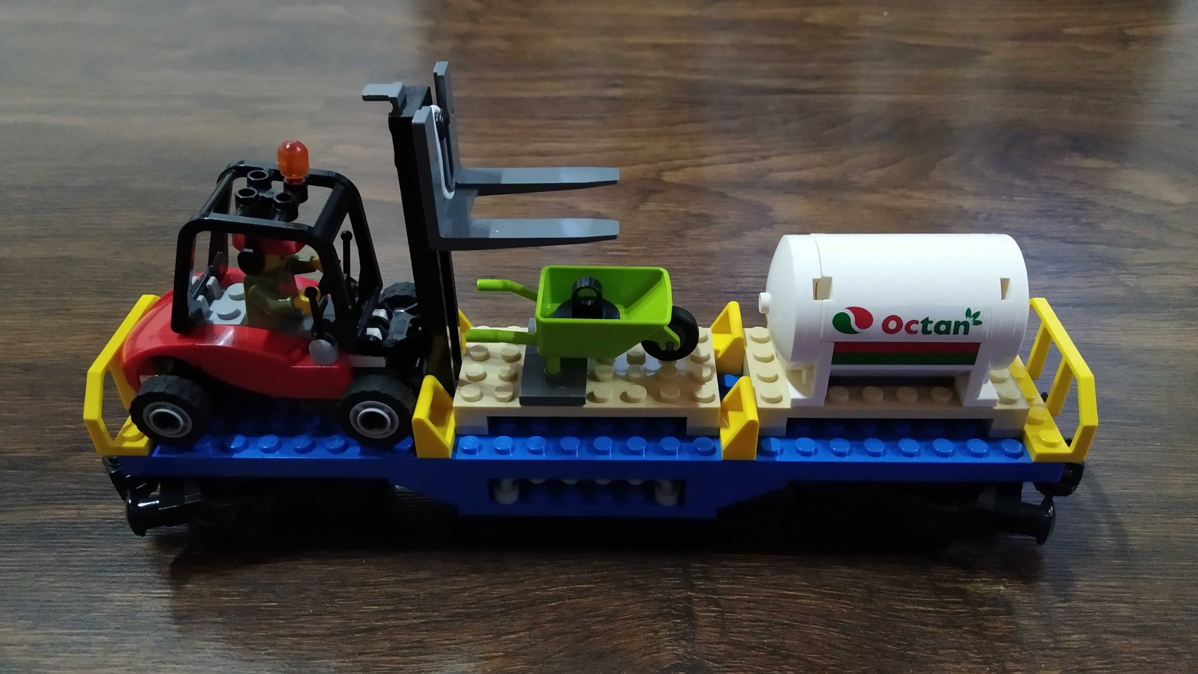Lego wagon tank / cysterna z podnośnikiem / wózkiem / 60052 train