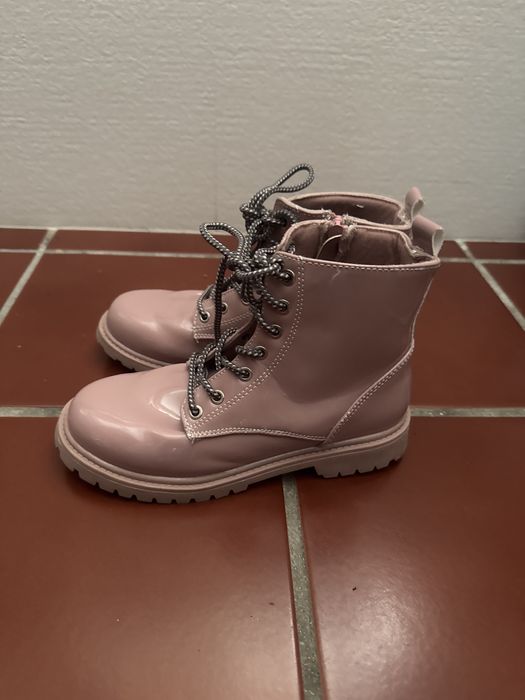 Blusao azul indian rose e botas rosa velho verniz 34