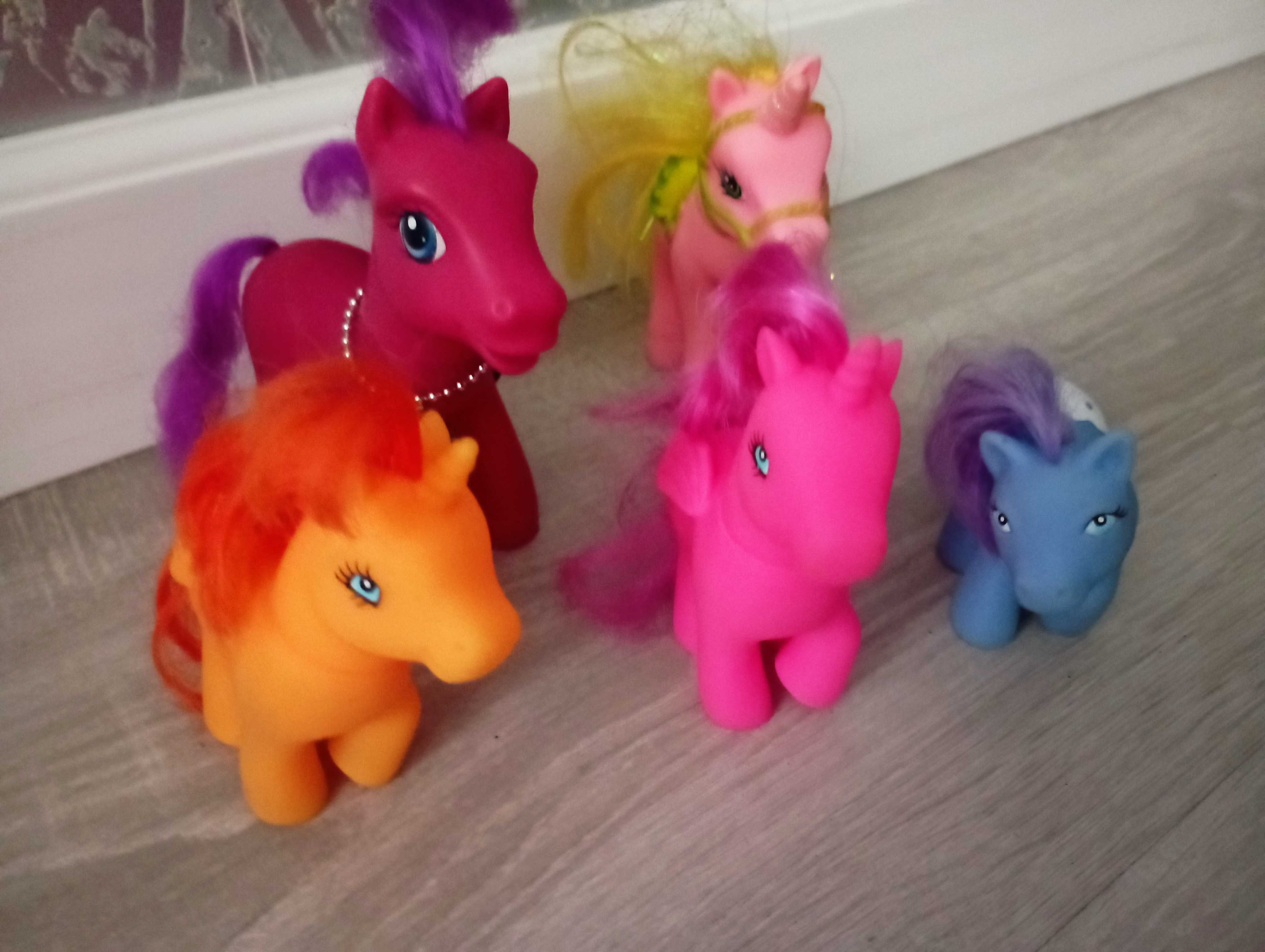 Zestaw 5 figurek kucyki i jednorożce
