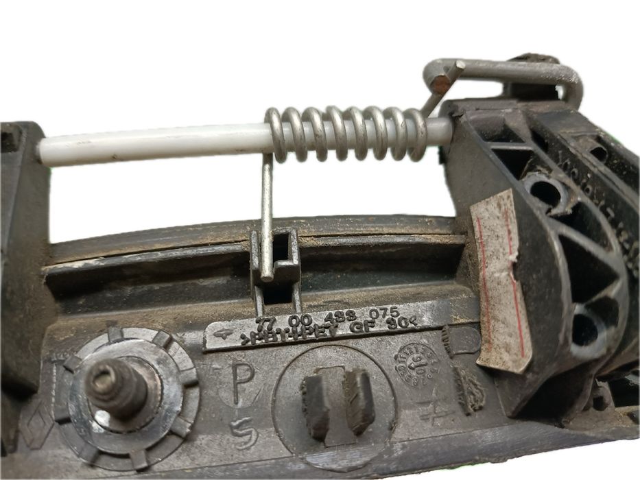 Puxador porta trás esquerdo RENAULT Clio II (BB0/1/2_, CB0/1/2_)