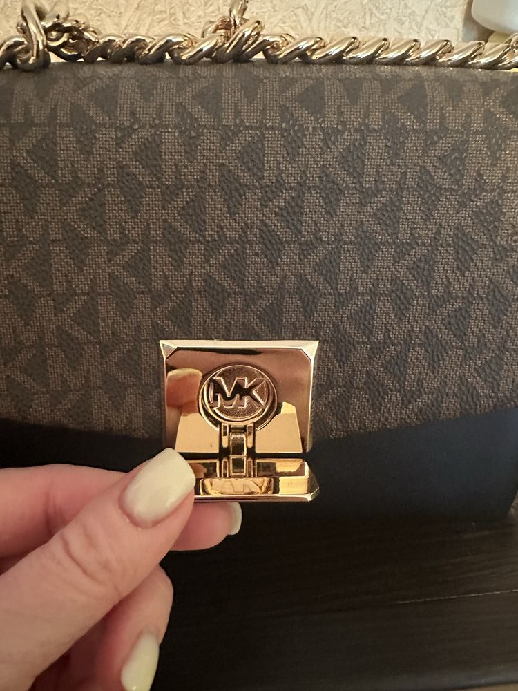 Жіноча сумка Michael Kors