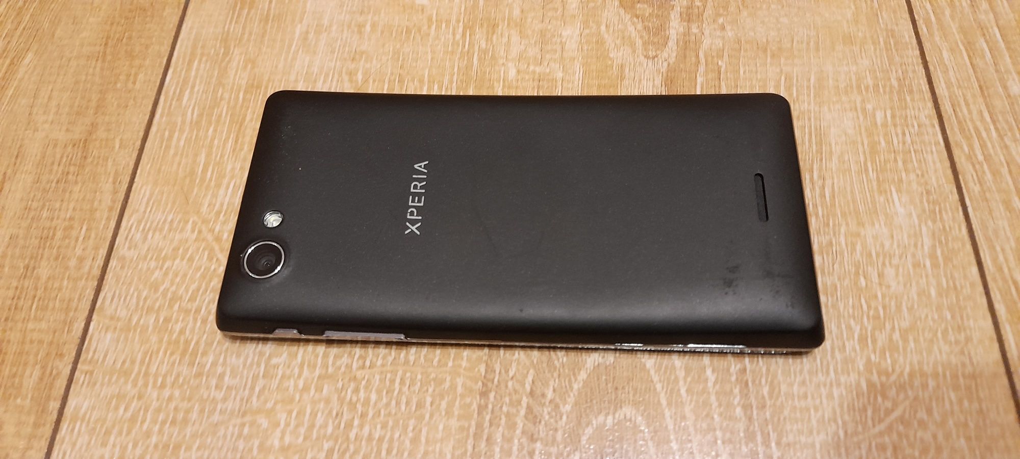 Telefon SONY Xperia ST26I