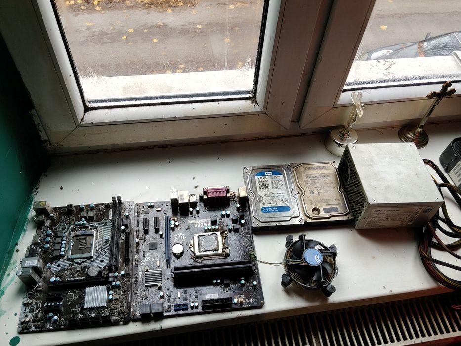 Części do komputera płyty główne dyski zasilacz