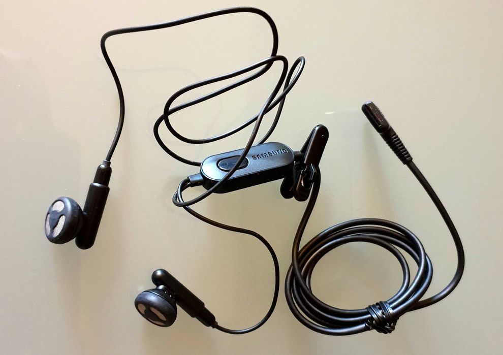 Słuchawki do telefonu SAMSUNG (starszy typ wejścia)