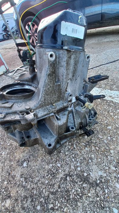 Caixa velocidades Reanault clio