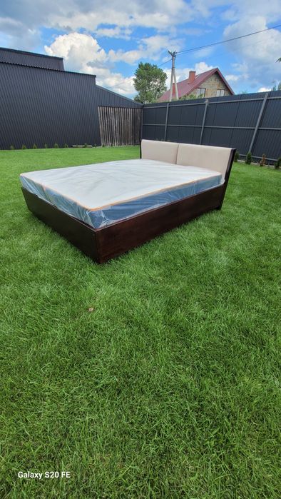 Ліжко двоспальне,ліжко з дерева