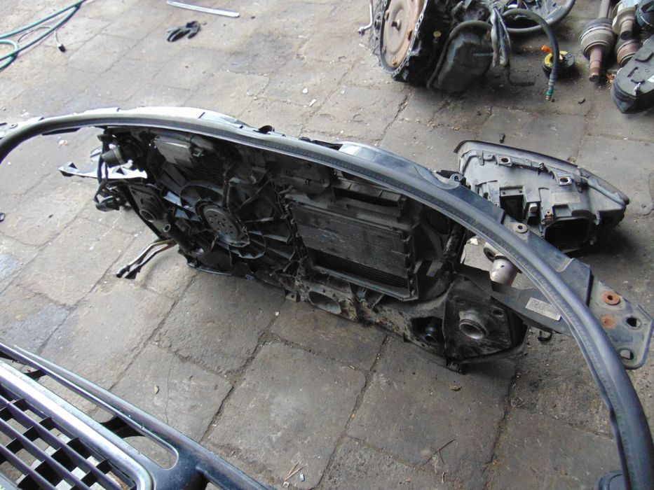 Kompletny Przód Maska Zderzak Lampy Pas Chłodnice Audi A4 B6