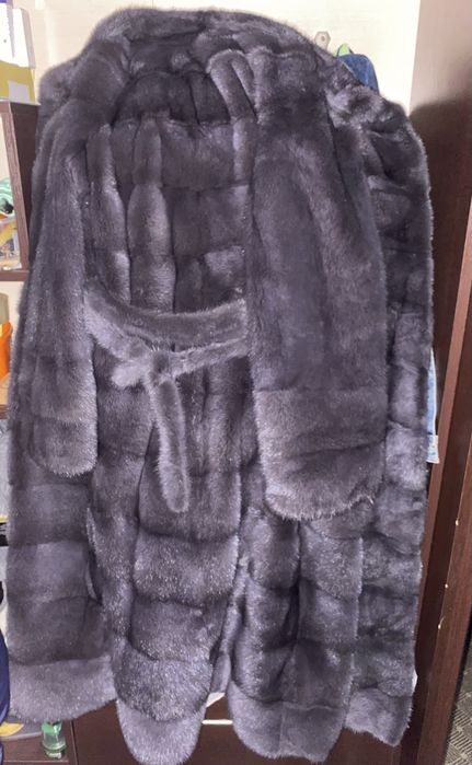 Надзивайна норкова шубка 48 р у фантастичному  кольорі « чорниця «