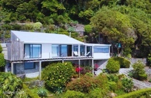 Deslumbrante Moradia com Vista para o Mar em São Miguel | 3 Quartos co