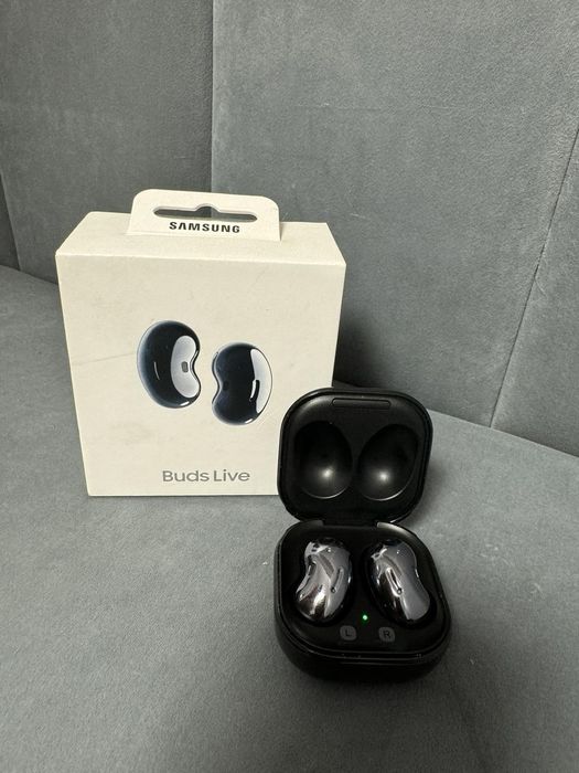Samsung buds live