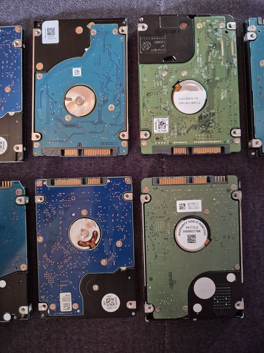 9 x dysk twardy 2.5 cala 320 GB do laptopa ps3 ps4