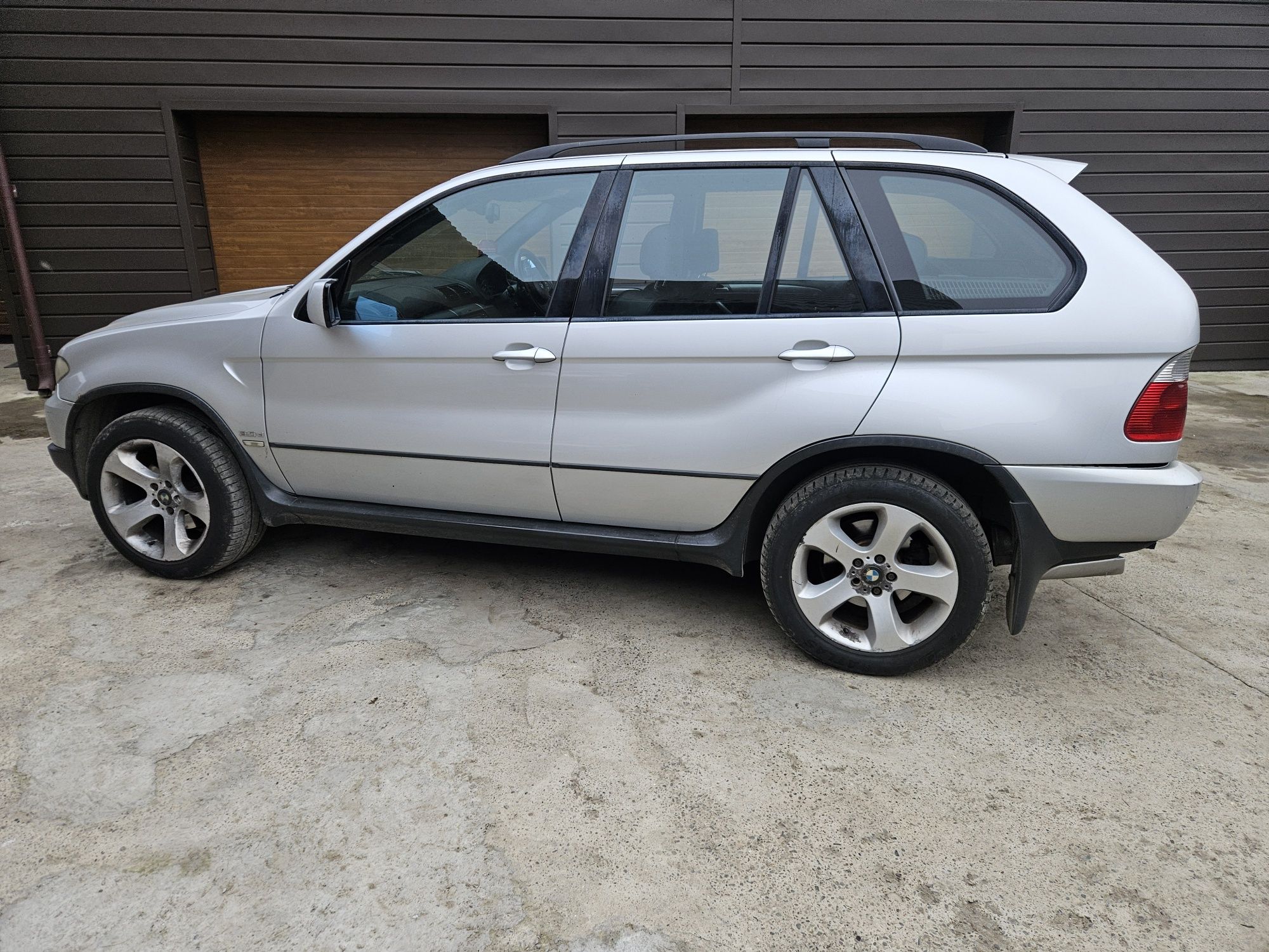 Капот БМВ Х5 Е53 рестайл BMW X5 E53 рестайлинг Розборка Шрот Запчасти