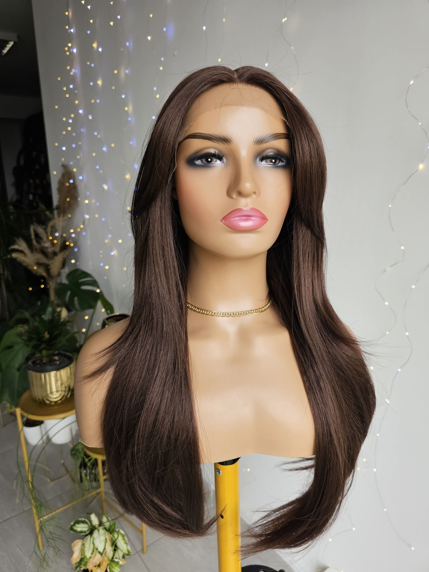 Długa lekka peruka premium naturalny brąz lace front Livia naturalny