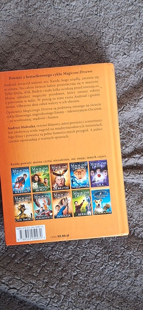 Magiczne drzewo czas robotów