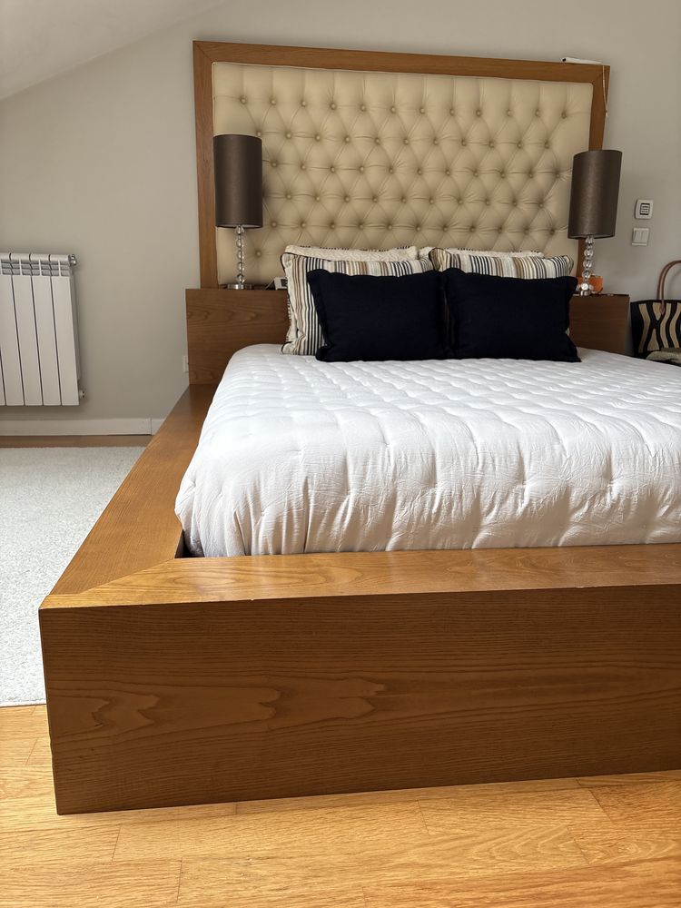 Cama (colchaoe cabeceira incluidas)