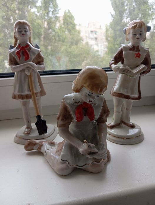 Статуэтки советского периода.